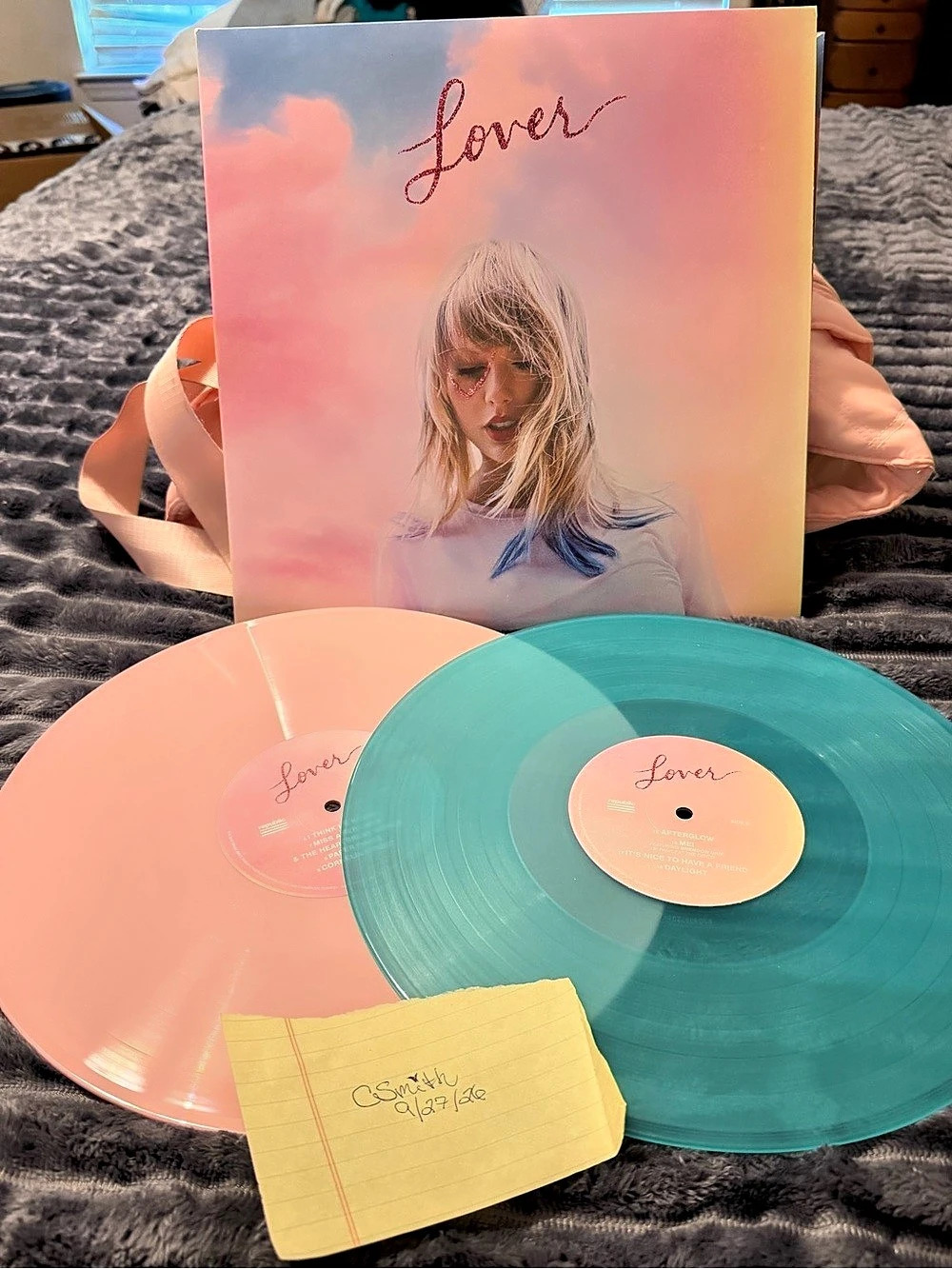 Taylor Swift Lover (Target Exclusive Limited Edition Pink & Blue 2LP Vinyl) Pink